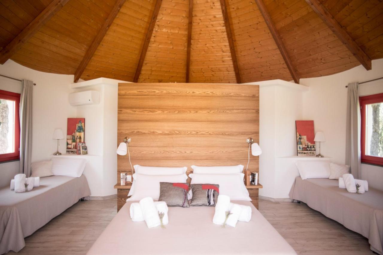 Is Cheas Wine Farm Boutique Hotel San Vero Milis Exterior photo