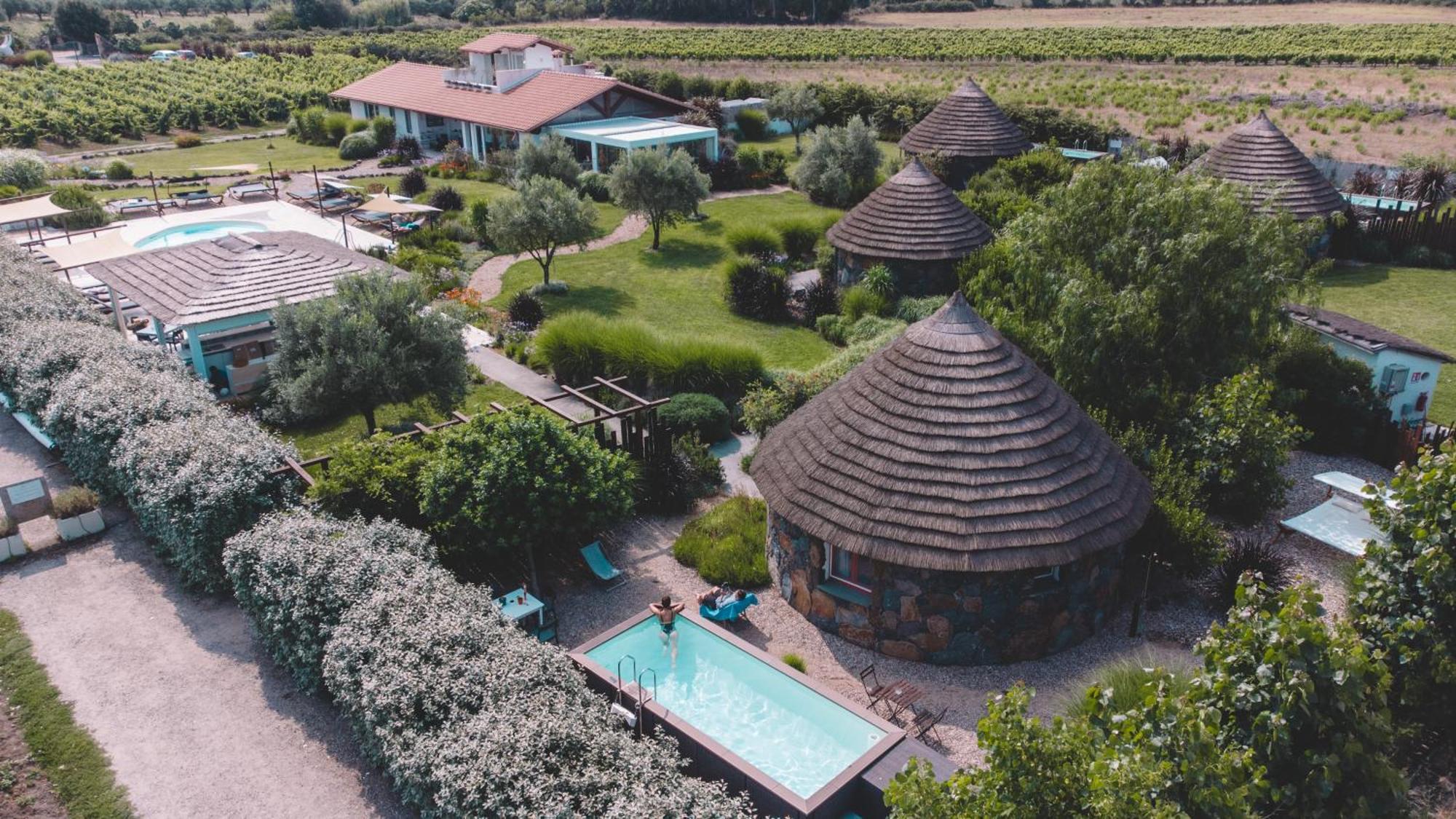 Is Cheas Wine Farm Boutique Hotel San Vero Milis Exterior photo