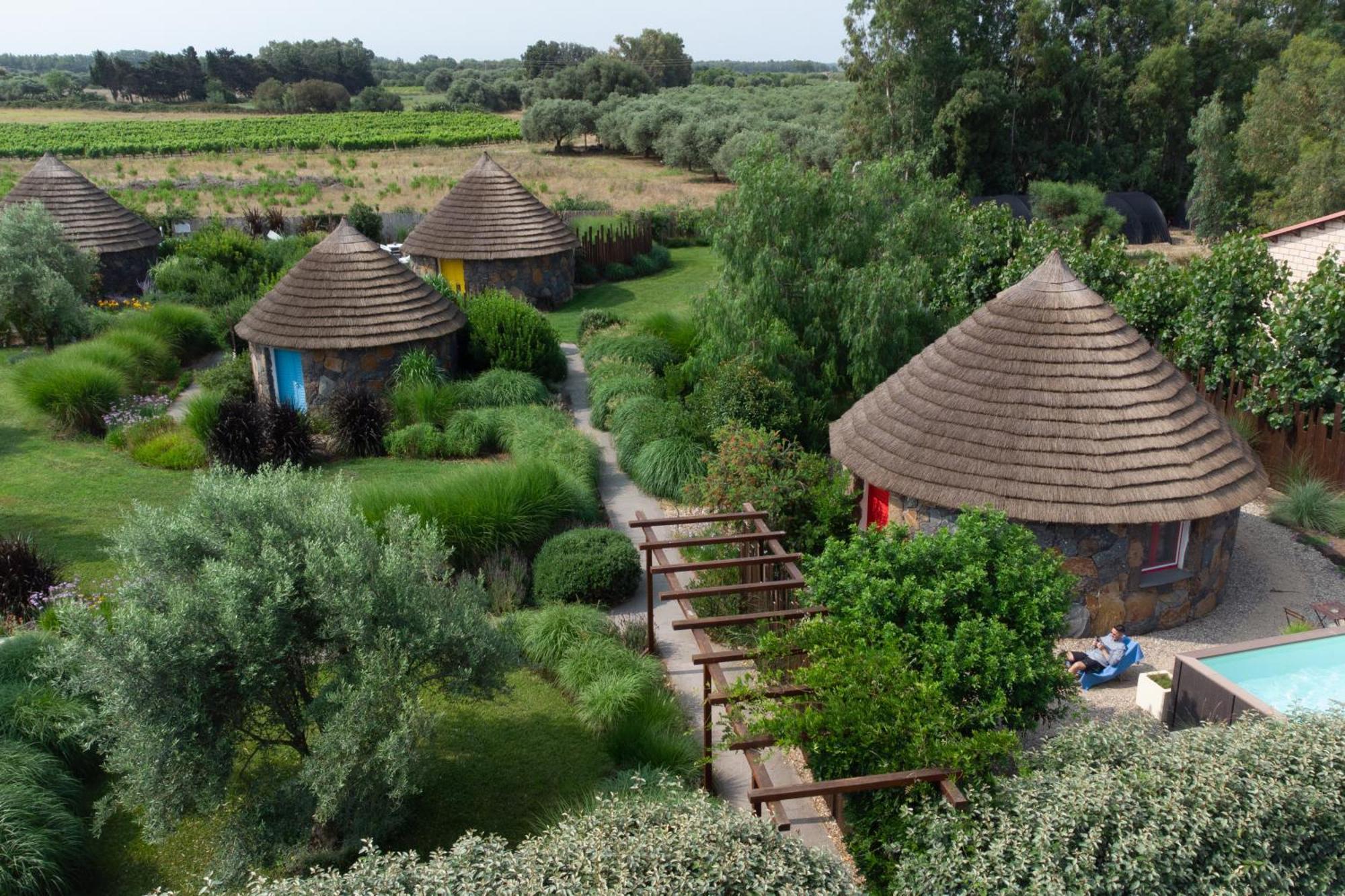 Is Cheas Wine Farm Boutique Hotel San Vero Milis Exterior photo
